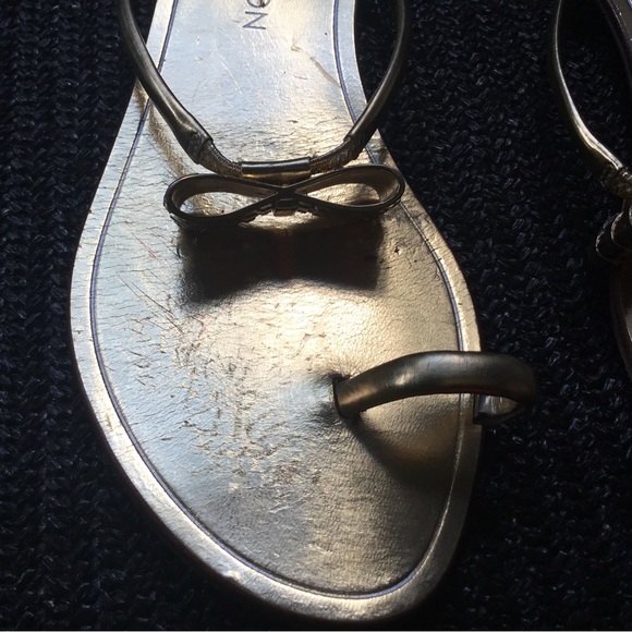 Louis Vuitton Gold Bow Sandals size 37 - Picture 11 of 15